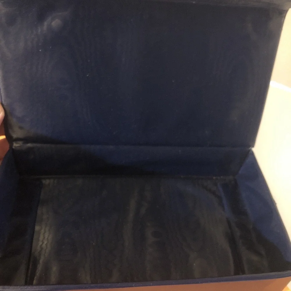 Vintage Estee Lauder Vinyl Makeup Case Travel Box Dark Blue And Gold Snap Close